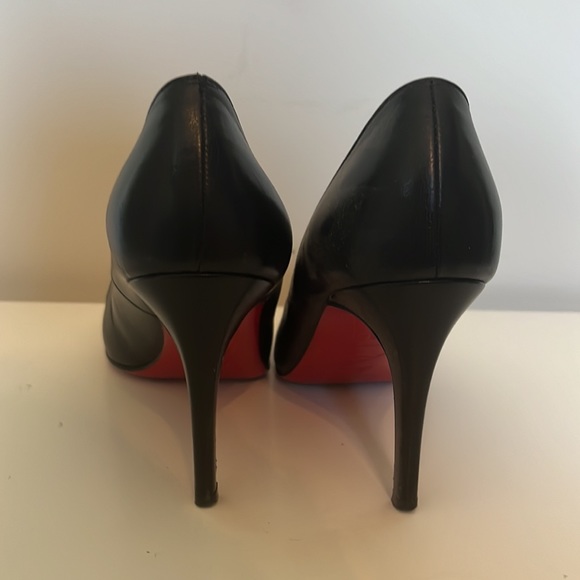 Christian Louboutin black heels - size 37 - Picture 4 of 4